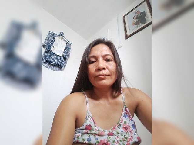 CherrieRose30 live webcam show