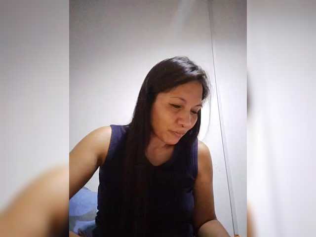 CherrieRose30 live cam on BongaCams
