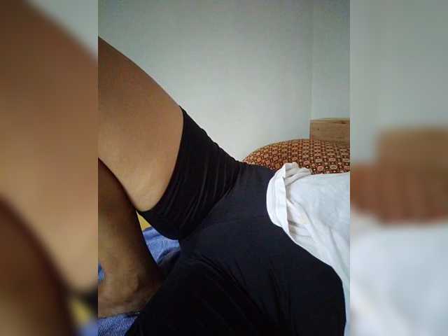 CherrieRose30 live cam on BongaCams