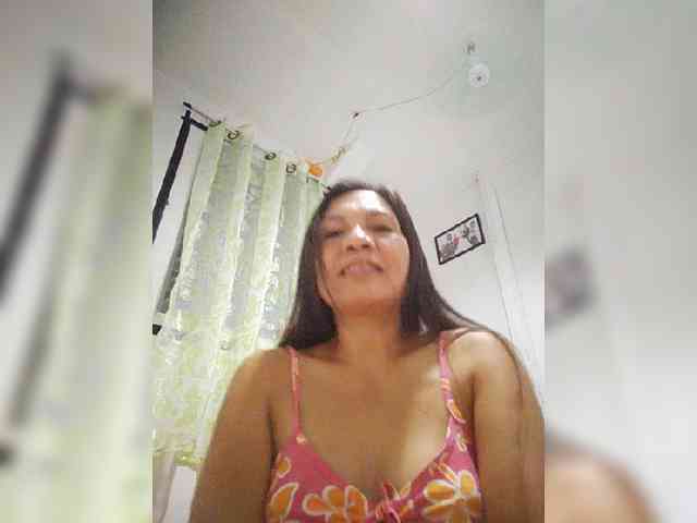 Cherrierose30's cam show statistics and live stream