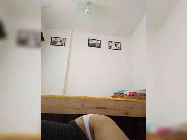 CherrieRose30 webcam