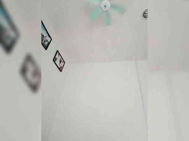 CherrieRose30 webcam