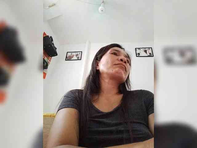 CherrieRose30 webcam