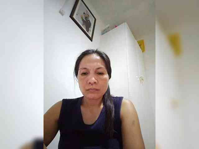 CherrieRose30 webcam