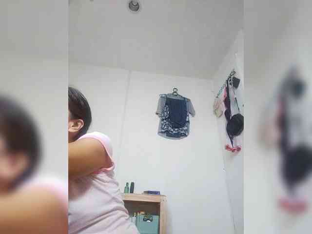 CherrieRose30 webcam