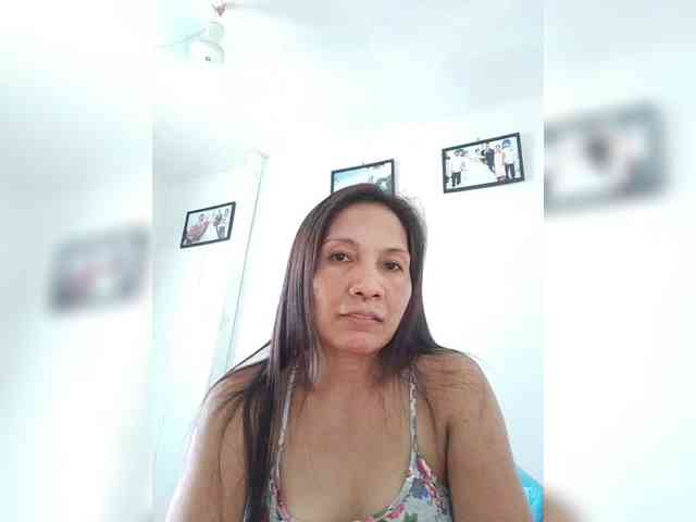 CherrieRose30 webcam