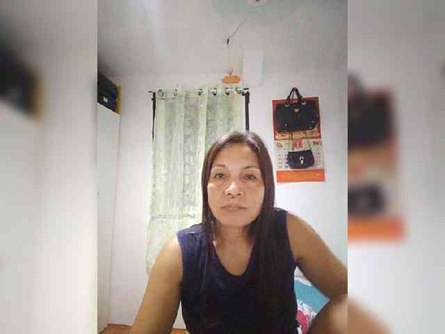 CherrieRose30 webcam