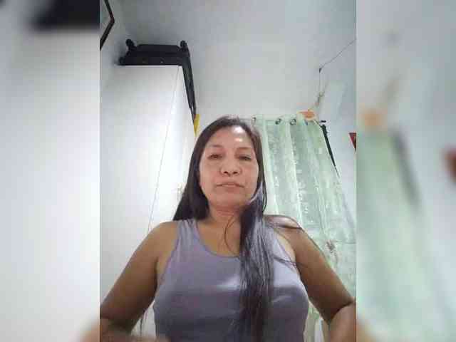 CherrieRose30 webcam