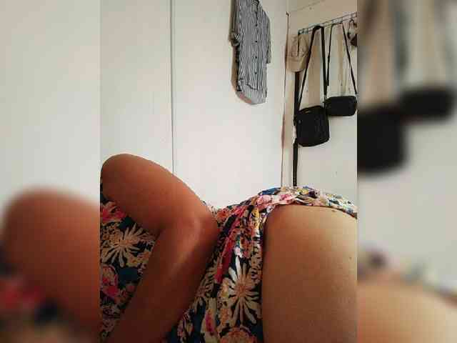 CherrieRose30 webcam