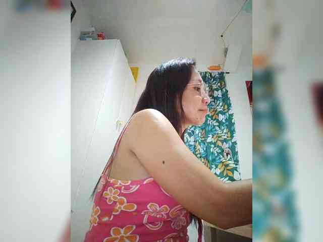 CherrieRose30 webcam