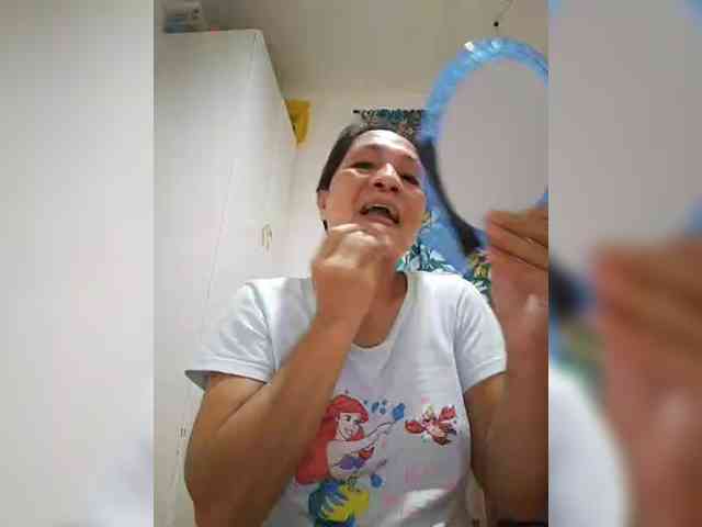 CherrieRose30 webcam