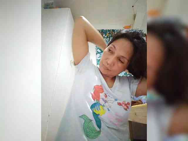 CherrieRose30 webcam