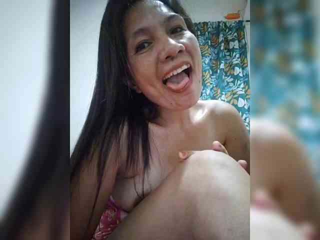 CherrieRose30 Live Webcam on BongaCams