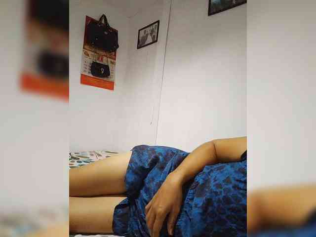 CherrieRose30 webcam
