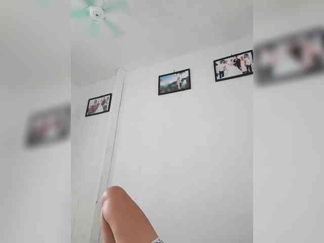 CherrieRose30 webcam