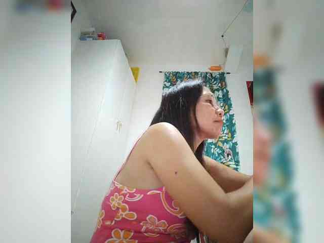 CherrieRose30 webcam