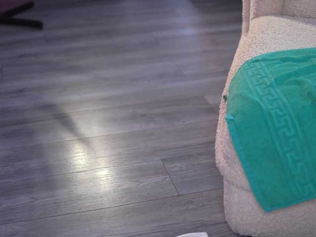le modèle MisssMegann est en webcam porno dans un show sur le site bongacams, il possède les tags suivants: White/Caucasian,Brunette,Shaved