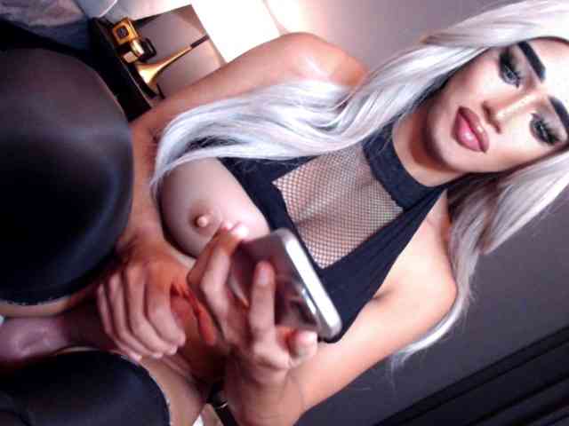 DominantLatina