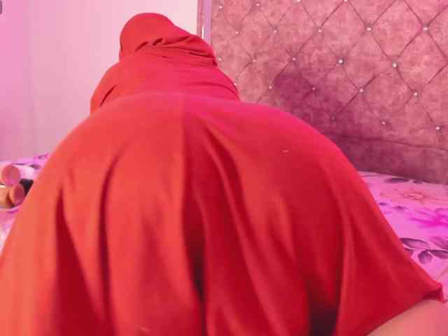 Dana-Alabi - big-tits-arab cam model from latin_america