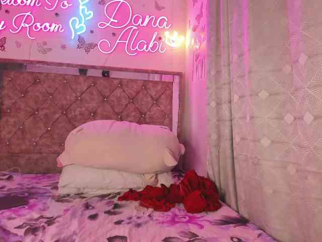 Dana-Alabi webcam