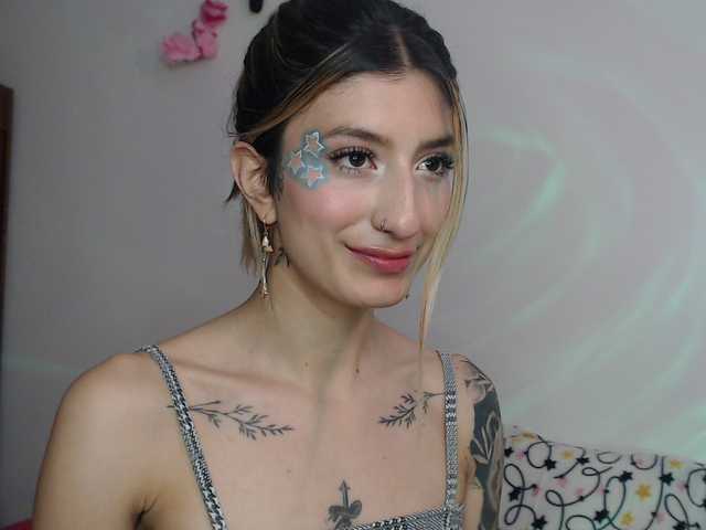 1kaii live cam on BongaCams