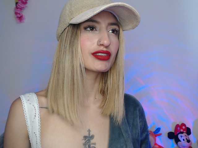 le modèle 1kaii est en webcam porno dans un show sur le site bongacams, il possède les tags suivants: Latino/Hispanic,Blonde,Shaved