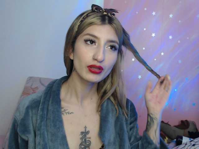 1kaii live cam on BongaCams