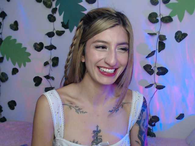1kaii live cam on BongaCams