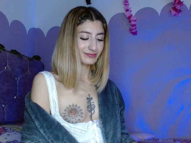 1kaii live cam on BongaCams