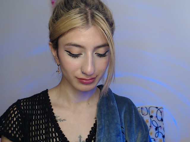 1kaii live cam on BongaCams