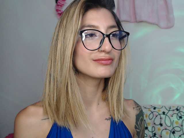 1kaii live cam on BongaCams