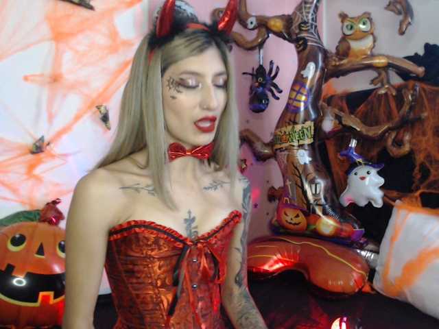 1kaii, en vivo ahora en BongaCams