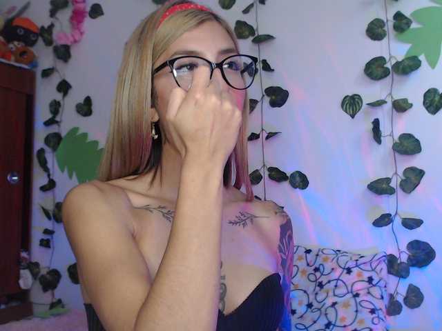 1kaii live cam on BongaCams