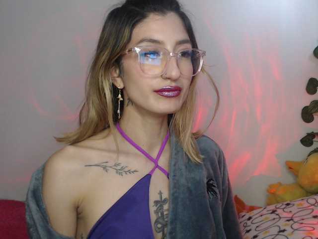 1kaii live cam on BongaCams