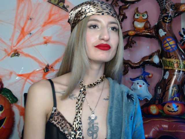 1kaii live cam on BongaCams