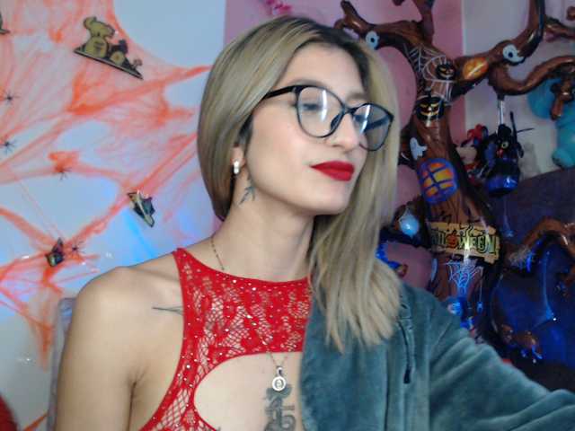 1kaii live cam on BongaCams
