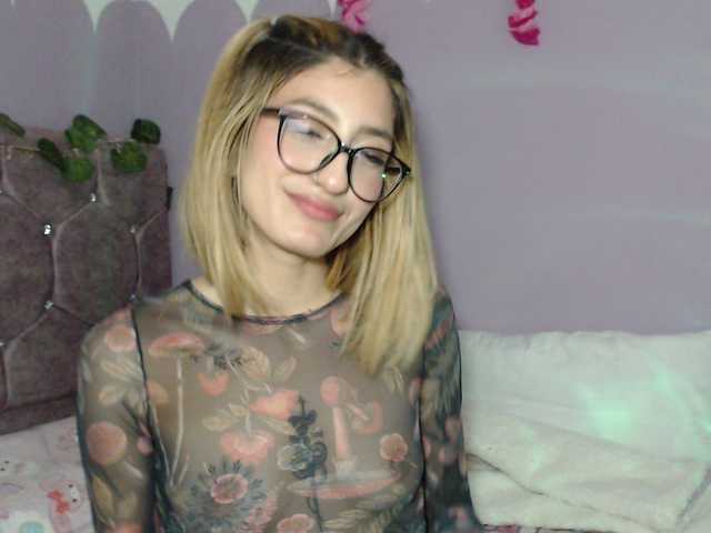 1kaii live cam on BongaCams