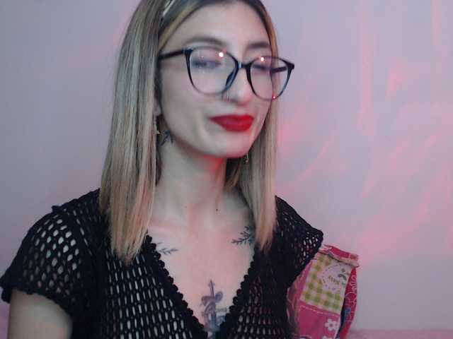 1kaii live cam on BongaCams