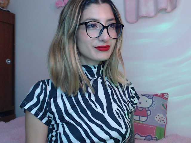 1kaii live cam on BongaCams