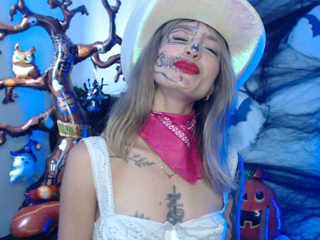 1kaii live cam on BongaCams