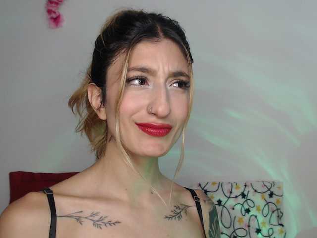 1kaii live cam on BongaCams
