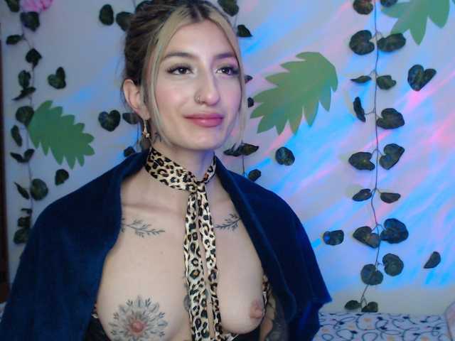 1kaii live cam on BongaCams