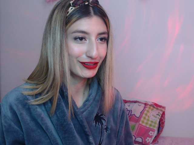 1kaii live cam on BongaCams