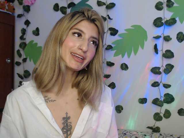 1kaii live cam on BongaCams