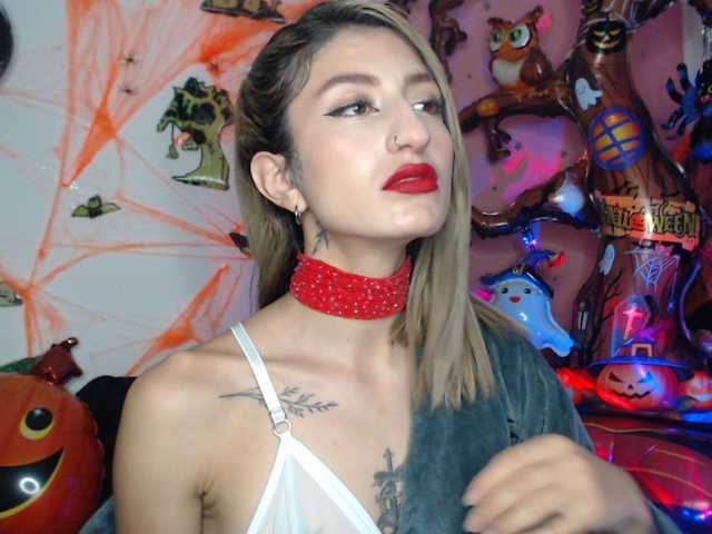 1kaii live cam on BongaCams