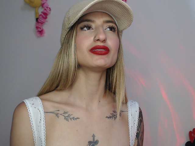 1kaii live cam on BongaCams