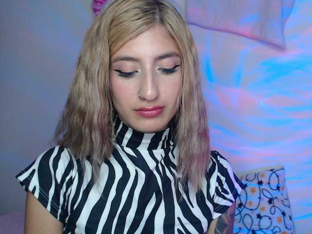 1kaii live cam on BongaCams