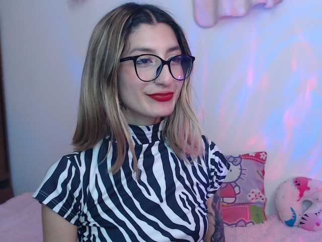 1kaii live webcam show