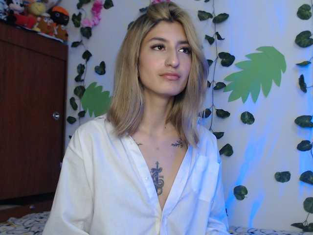 1kaii live cam on BongaCams