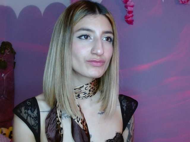 1kaii live cam on BongaCams